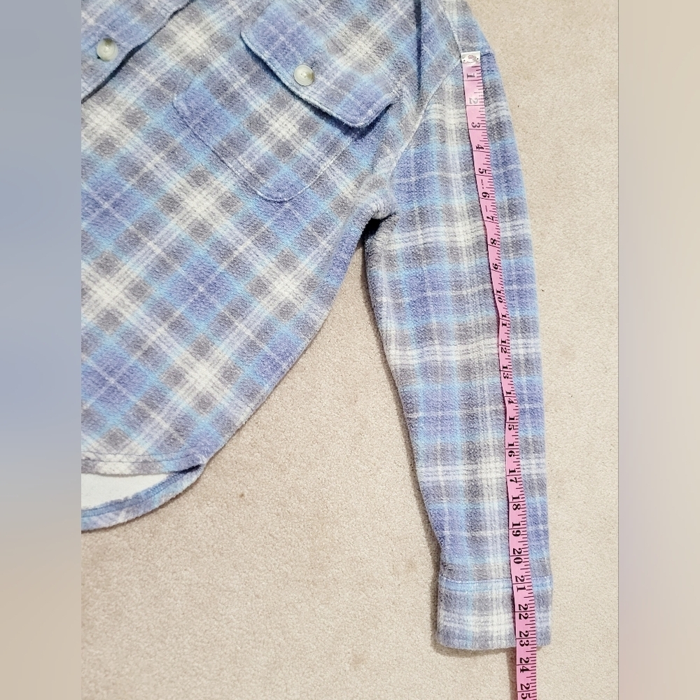 American Eagle Plaid Oversized Shacket Shirt Blue Gray Women's Size Medium SOFT - Picture 10 of 13